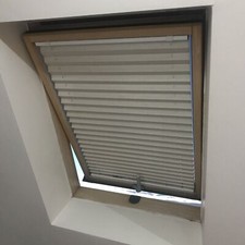 SKYLIGHT PLEATED BLIND THERMAL